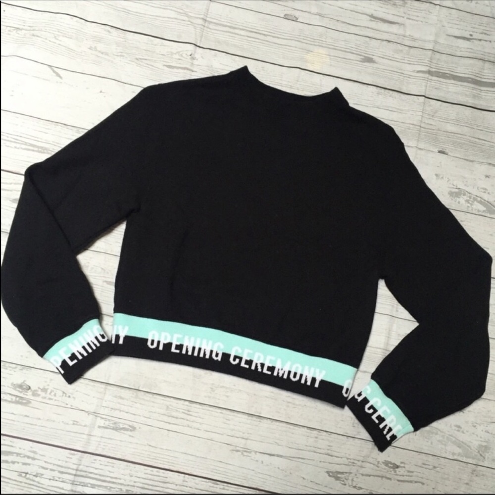 OPENING CEREMONY CROP SWEATSHIRT